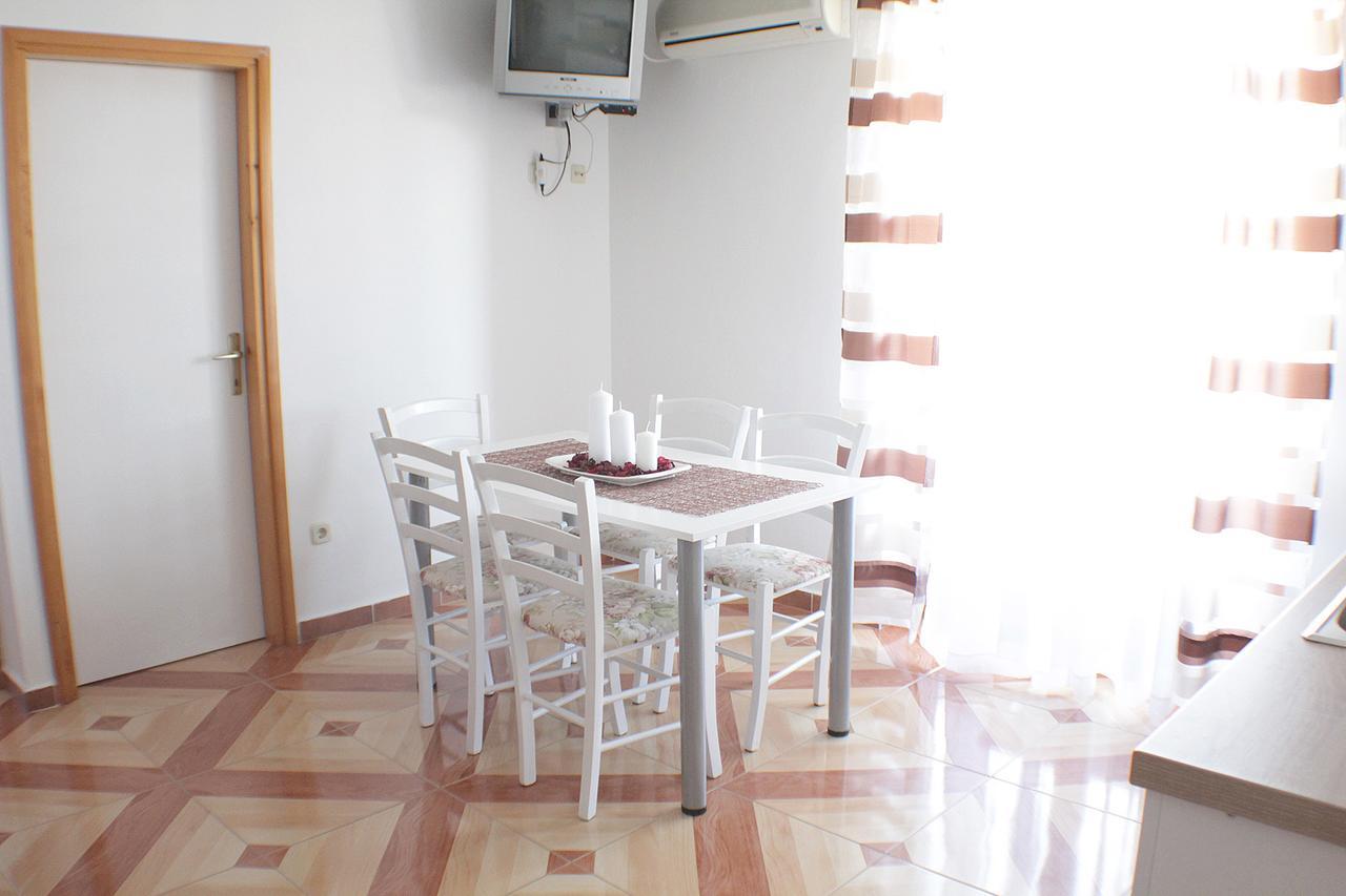 Apartmani Adrijan Krk Крк Екстер'єр фото